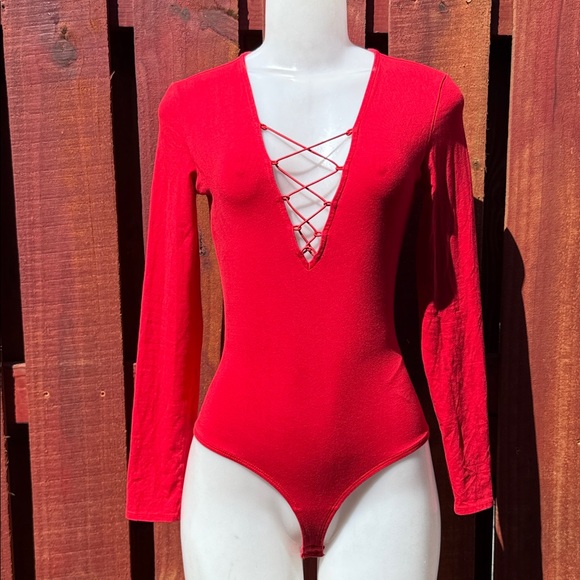 Guess Red Long Sleeve Bodysuit Size S - Picture 1 of 9